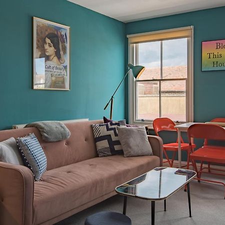 Blackhorse Loft - Spacious Apartment By The Sea Deal Exterior photo