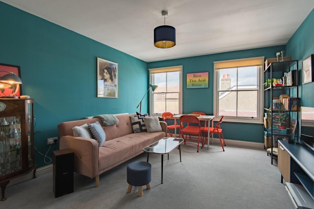 Blackhorse Loft - Spacious Apartment By The Sea Deal Exterior photo