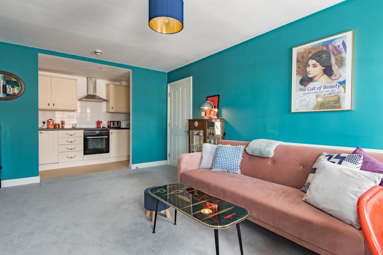 Blackhorse Loft - Spacious Apartment By The Sea Deal Exterior photo