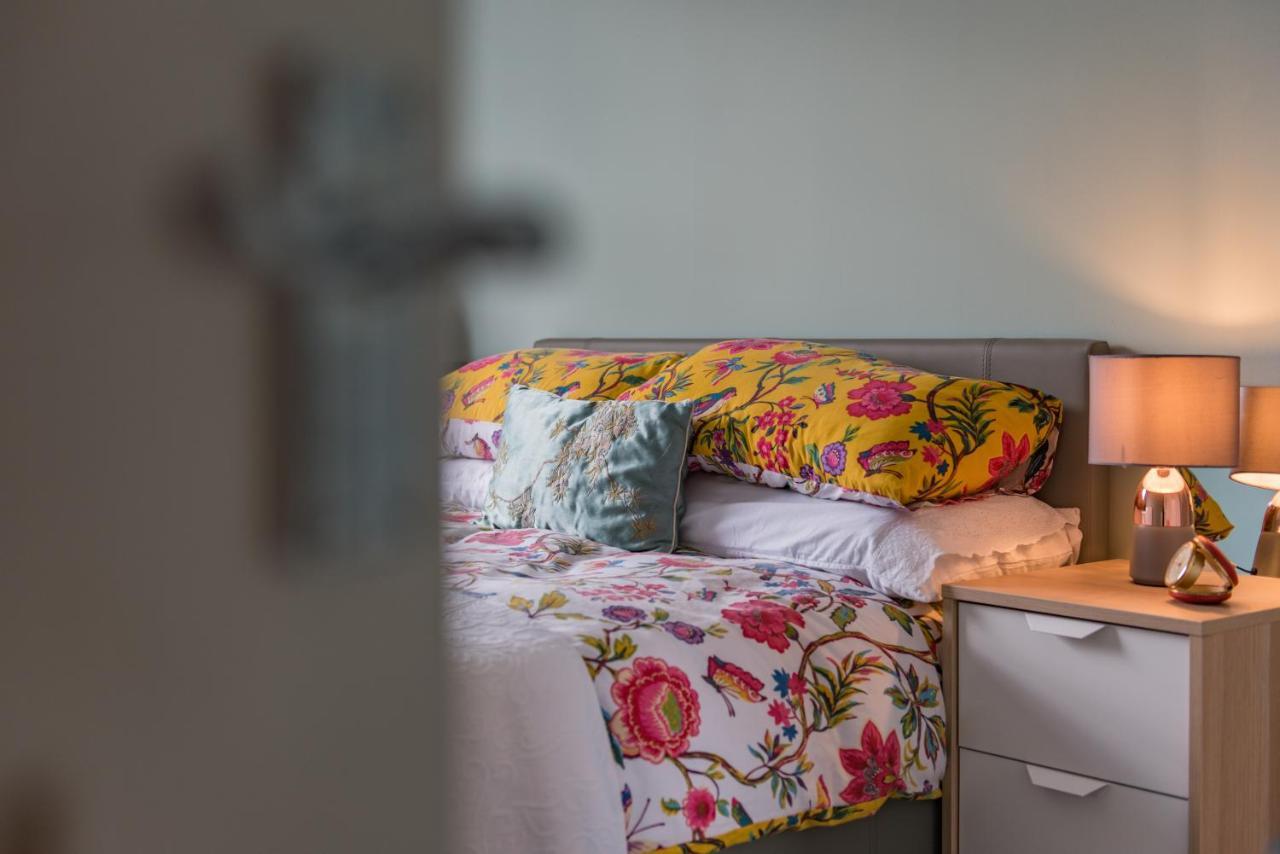 Blackhorse Loft - Spacious Apartment By The Sea Deal Exterior photo